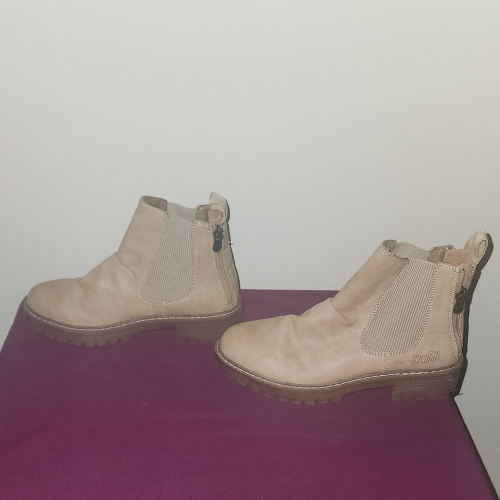 Women's Blowfish Malibu Vegan Leather Tan Ankle Boots Size 6.5